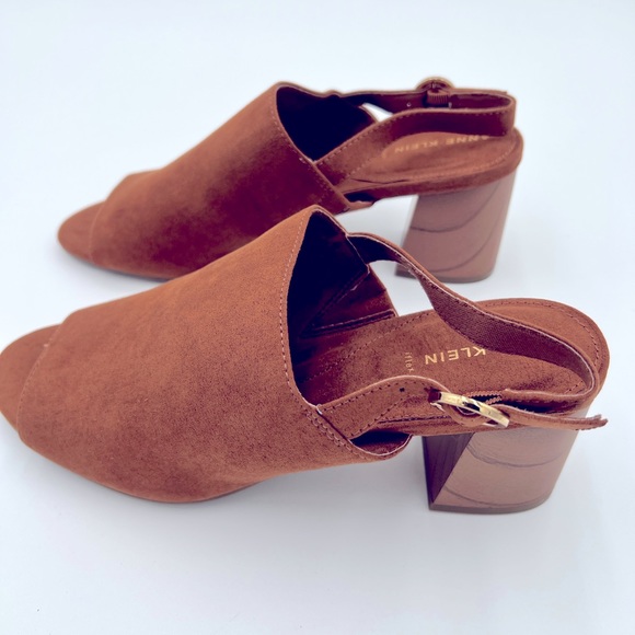 ANNE KLEIN - Rella Faux Suede Open Toe Slingback Heels - Picture 3 of 7